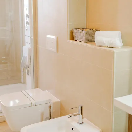 Casa Ari - Bright And Spacious Flat With Terrace * Florenz