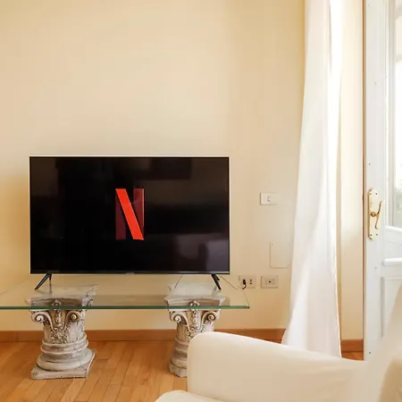 Casa Ari - Bright And Spacious Flat With Terrace Апартаменты *